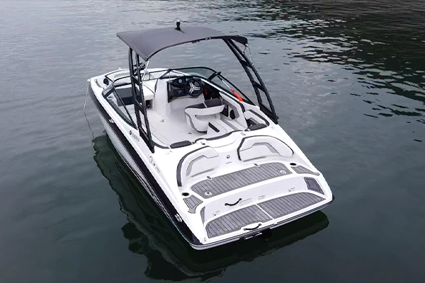 4 Hour Rental | Jet Boat